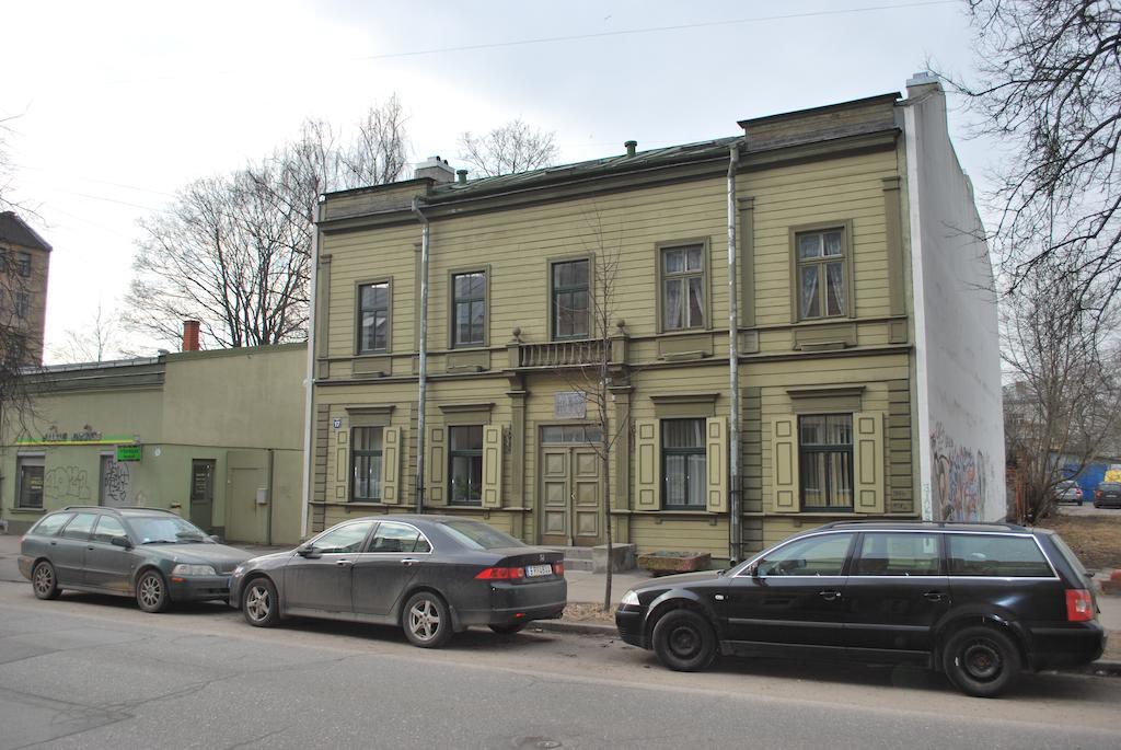 Muzeja Apartamenti Hotel Riga Exterior photo